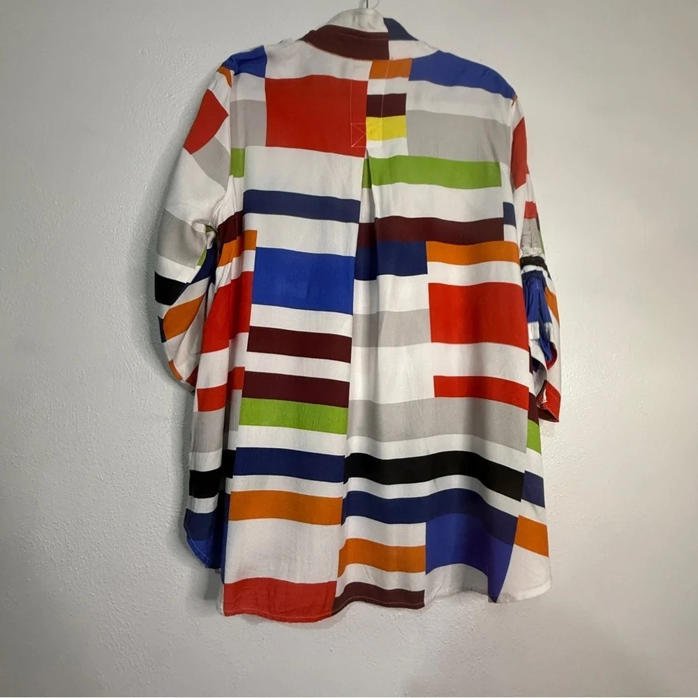 A La Carte Colorful, Casual Button-Up Tunic-Style Blouse. Flexible Collar. Sz L.